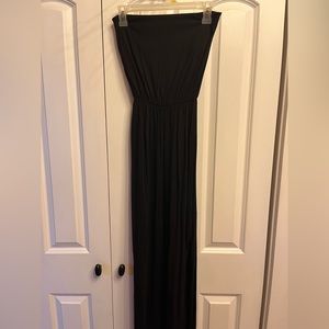 H&M black sleeveless small maxi dress with side slits